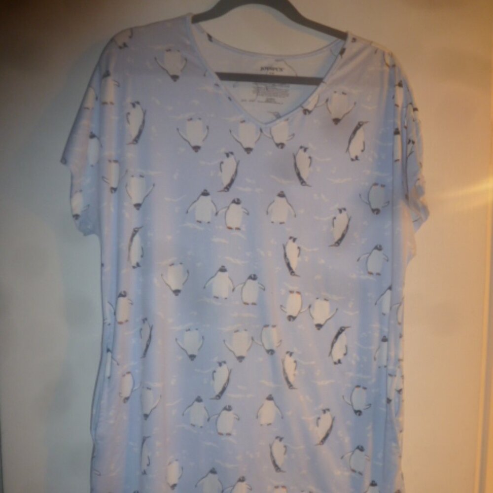 Women's Joyspun  Light Blue with Penguins Print Soft Sleep Shirt W/Pockets.